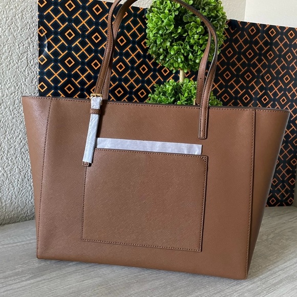 New, authentic Tory Burch large tote bag - Picture 9 of 13
